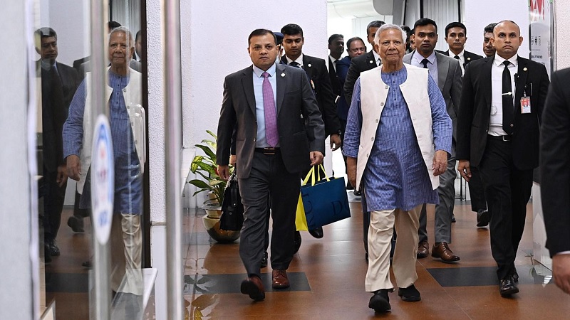 দেশে ফিরেছেন প্রধান উপদেষ্টা দেশে ফিরেছেন প্রধান উপদেষ্টা