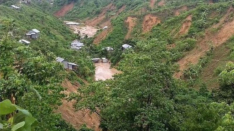 রামুতে পাহাড় ধসে শ্রমিক নিহত রামুতে পাহাড় ধসে শ্রমিক নিহত