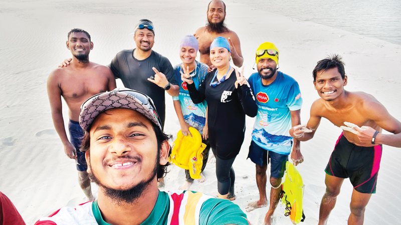 সাঁতরে যমুনা পার সাঁতরে যমুনা পার