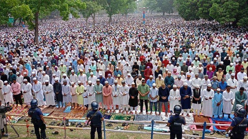 শোলাকিয়ার ঈদ জামাত শুরু হবে সকাল ৯টায় শোলাকিয়ার ঈদ জামাত শুরু হবে সকাল ৯টায়