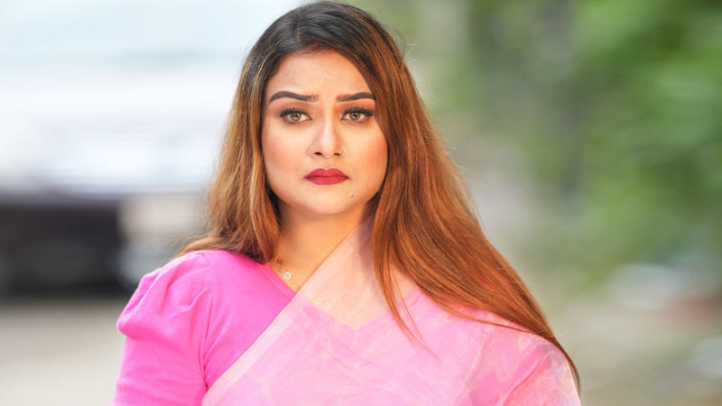 আইসিইউতে অভিনেত্রী তানিন সুবহা আইসিইউতে অভিনেত্রী তানিন সুবহা