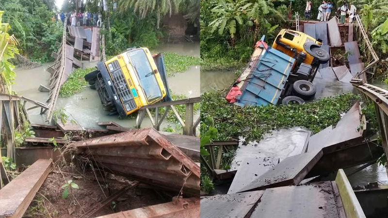 পিরোজপুরে বেইলি ব্রিজ ভেঙে খালে কয়লা বোঝাই ট্রাক, বন্ধ যান চলাচল পিরোজপুরে বেইলি ব্রিজ ভেঙে খালে কয়লা বোঝাই ট্রাক, বন্ধ যান চলাচল