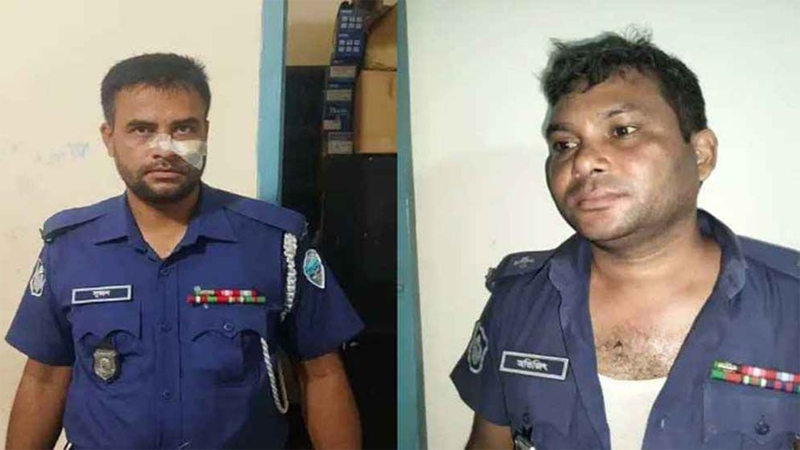 হাতিয়ায় পুলিশের ওপর হামলা করে হ্যান্ডকাফসহ আসামি ছিনতাই হাতিয়ায় পুলিশের ওপর হামলা করে হ্যান্ডকাফসহ আসামি ছিনতাই