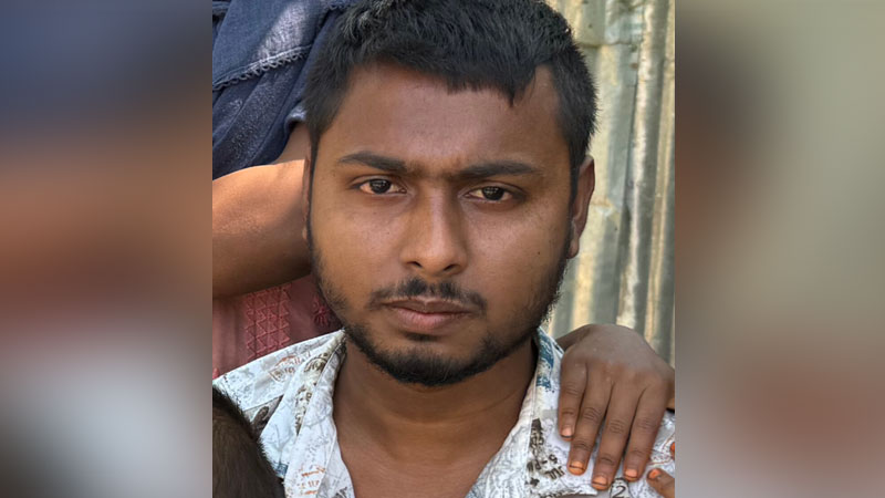 ‘ভুল’ চিকিৎসায় পায়ে পচন বিচার চেয়ে অভিযোগ ‘ভুল’ চিকিৎসায় পায়ে পচন বিচার চেয়ে অভিযোগ
