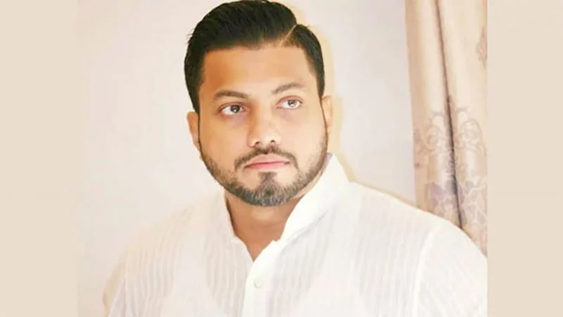 উপদেষ্টা আসিফের প্ররোচনায় নগর ভবনে হামলা উপদেষ্টা আসিফের প্ররোচনায় নগর ভবনে হামলা
