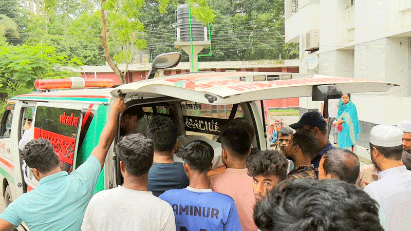 ভাঙ্গায় বাস-অটোরিকশা মুখোমুখি সংঘর্ষে নিহত বেড়ে ৫ ভাঙ্গায় বাস-অটোরিকশা মুখোমুখি সংঘর্ষে নিহত বেড়ে ৫