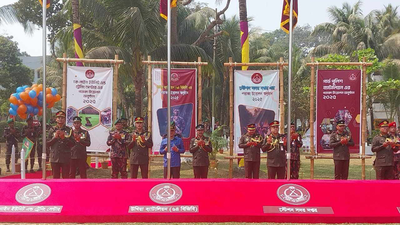 ভারতীয়রা সীমান্ত আইন না মানলে আরও কঠোর হবে বিজিবি: ডিজি ভারতীয়রা সীমান্ত আইন না মানলে আরও কঠোর হবে বিজিবি: ডিজি