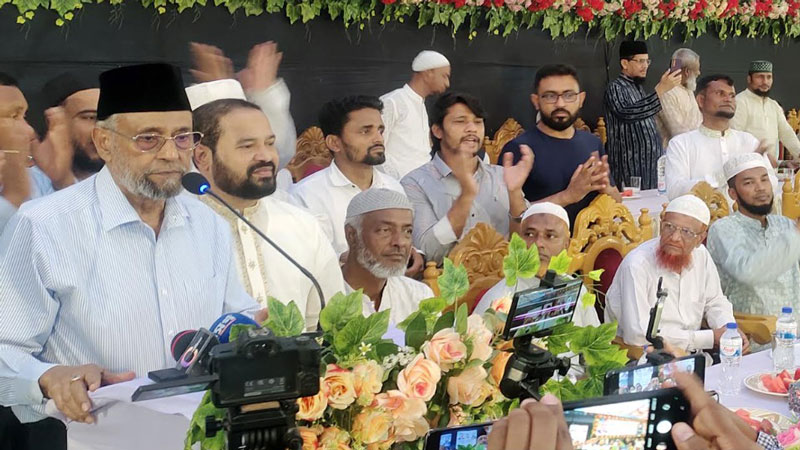 দুর্নীতিবাজ কর্মকর্তাদের গণধোলাই দিয়ে প্রশাসন থেকে তাড়াতে হবে: কর্নেল অলি দুর্নীতিবাজ কর্মকর্তাদের গণধোলাই দিয়ে প্রশাসন থেকে তাড়াতে হবে: কর্নেল অলি