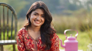 রোদেলার কণ্ঠে ‘অকারণ’