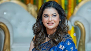 ফারিয়াকে নিয়ে আপত্তিকর মন্তব্য, চাকরি গেল সেই যুবকের