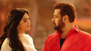 ৩১ বছরের ছোট রাশমিকার মেয়েরও নায়ক হতে চান সালমান