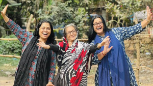 ‘বয়স রাখলাম সিন্দুকে, যে যাই বলুক নিন্দুকে’