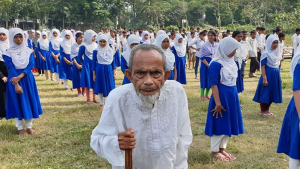 চলে গেলেন ‘চা বিক্রির টাকায়’ বিদ্যালয় প্রতিষ্ঠা করা আব্দুল খালেক