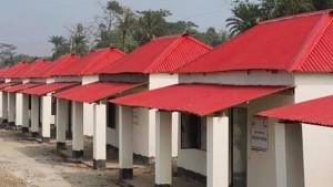 দেদার বিক্রি হচ্ছে আশ্রয়ণ প্রকল্পের ঘর