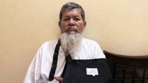 রামগঞ্জে তথ্য উপদেষ্টার বাবার ওপর হামলার অভিযোগ