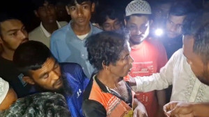 শিশুকে ডেকে নিয়ে ধর্ষণচেষ্টার অভিযোগে জেলেকে গণধোলাই দিয়ে পুলিশে দিল জনতা