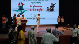 সংবর্ধনা অনুষ্ঠানে বিএনপি নেতার বক্তব্যের প্রতিবাদে মুক্তিযোদ্ধাদের হট্টগোল
