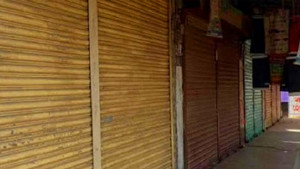 দিনে খাবারের দোকান বন্ধ  রাখতে হুঁশিয়ারি, দুর্ভোগ