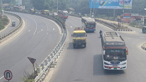 স্বস্তির ঈদযাত্রা ঢাকা-টাঙ্গাইল সড়কে, নেই যানজট 