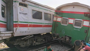 রাজশাহীতে দুই ট্রেনের সংঘর্ষের ঘটনায় তদন্ত কমিটি