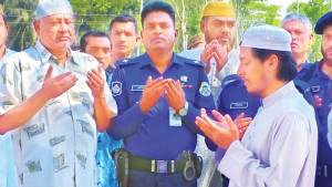 প্যারোলে মুক্তি পেয়ে বোনের জানাজায়  আওয়ামী লীগ নেতা