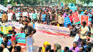 দাবি না মানলে  ১৫ দিন ইট বিক্রি বন্ধের ঘোষণা