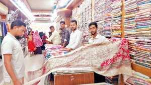 ‘এক দামের’ নামে  ক্রেতা ঠকানোর ফাঁদ