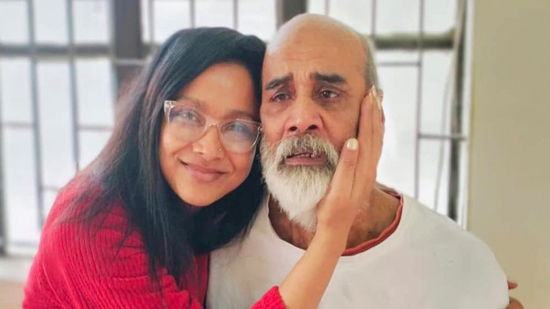 বাবা হারালেন অভিনেত্রী রুনা খান বাবা হারালেন অভিনেত্রী রুনা খান