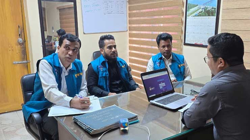 চট্টগ্রাম রেলওয়েতে দুদকের অভিযান চট্টগ্রাম রেলওয়েতে দুদকের অভিযান