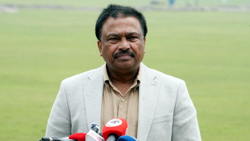 উপনির্বাচনে উদাসীন ফারুক উপনির্বাচনে উদাসীন ফারুক