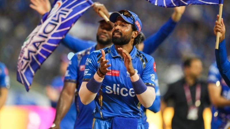 নিষেধাজ্ঞা কাটিয়ে ফিরেই ফের শাস্তি পেলেন হার্দিক নিষেধাজ্ঞা কাটিয়ে ফিরেই ফের শাস্তি পেলেন হার্দিক