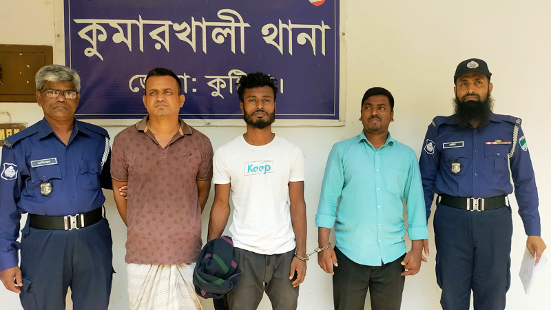 দুই পুলিশ হত্যা মামলার প্রধান আসামিসহ গ্রেপ্তার ৩ দুই পুলিশ হত্যা মামলার প্রধান আসামিসহ গ্রেপ্তার ৩