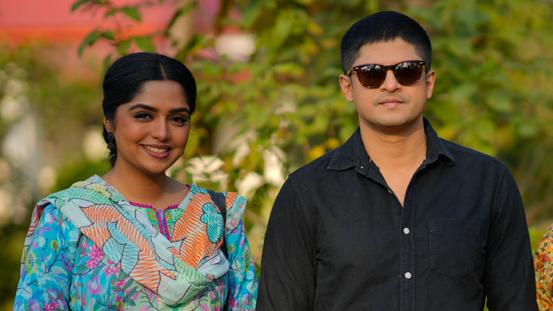 চুরি করতে এসে দেখা, তাহমিনার প্রেমে পড়েন জয়নুল চুরি করতে এসে দেখা, তাহমিনার প্রেমে পড়েন জয়নুল