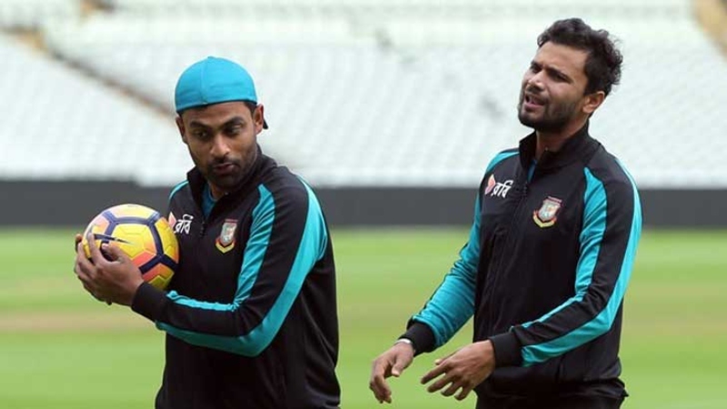 তামিমের সুস্থতা কামনা করে মাশরাফির প্রার্থনা তামিমের সুস্থতা কামনা করে মাশরাফির প্রার্থনা