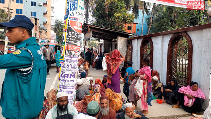 ‘ভিক্ষুকমুক্ত’ খুলনা শুধু নামেই ‘ভিক্ষুকমুক্ত’ খুলনা শুধু নামেই