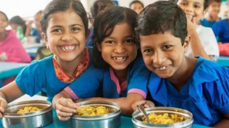 প্রাথমিক বিদ্যালয়ের ৩১ লাখ শিক্ষার্থী পাবে দুপুরের খাবার প্রাথমিক বিদ্যালয়ের ৩১ লাখ শিক্ষার্থী পাবে দুপুরের খাবার