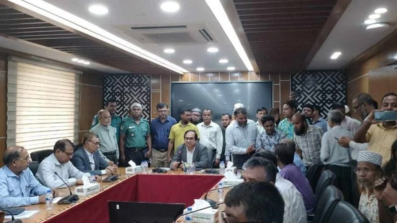 সচিবালয়ে কর্মচারীদের আন্দোলন আপাতত স্থগিত সচিবালয়ে কর্মচারীদের আন্দোলন আপাতত স্থগিত