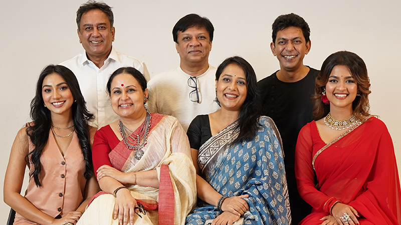 ‘উৎসব’-এর স্লোগানে বলা হলো, পরিবার ছাড়া দেখা নিষেধ ‘উৎসব’-এর স্লোগানে বলা হলো, পরিবার ছাড়া দেখা নিষেধ