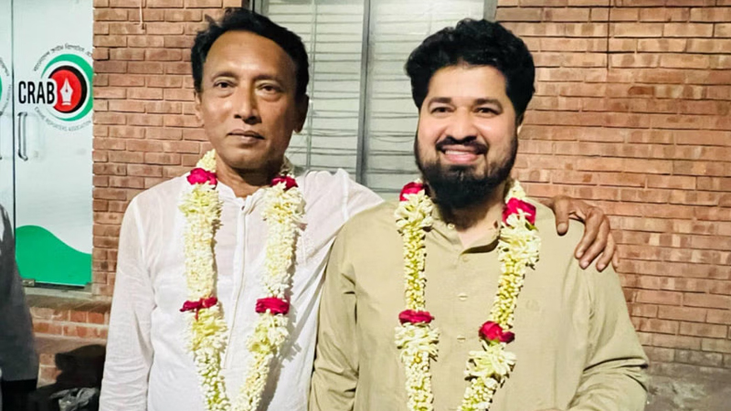 চলচ্চিত্র পরিচালকদের নেতৃত্বে শাহীন সুমন ও শাহীন কবির চলচ্চিত্র পরিচালকদের নেতৃত্বে শাহীন সুমন ও শাহীন কবির