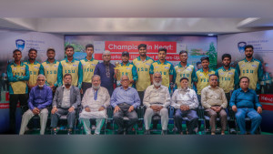 আইএসইউ ক্যাম্পাসে উৎসবমুখর পরিবেশে ক্রিকেটারদের সংবর্ধনা