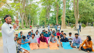 রাকসু নির্বাচন ও শতভাগ আবাসন চান রাবি শিক্ষার্থীরা