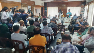 কুয়েটে নতুন মেরুকরণ, দুই গ্রুপে বিভক্ত শিক্ষার্থীরা