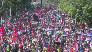 রাজতন্ত্র ফিরিয়ে আনার দাবিতে নেপালে ফের বিক্ষোভ