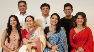 ‘উৎসব’-এর স্লোগানে বলা হলো, পরিবার ছাড়া দেখা নিষেধ