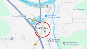 সড়ক আটকে ঈদের ছুটি বাড়ানোর দাবি