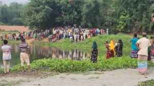 সকালে ঘুরে বেড়াচ্ছিল রুবেল, দুপুরে খামারের পাশে পড়ে ছিল রক্তাক্ত লাশ