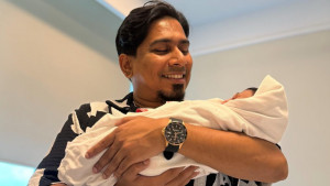 বাবা হলেন ব্যাচেলর পয়েন্ট নির্মাতা অমি