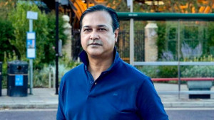 গানে নিজ জন্মস্থানের বীরত্বগাথা-সংগ্রামী অতীত তুলে ধরলেন আসিফ