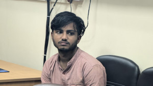 চবিতে ক্লাস করতে আসা নিষিদ্ধ ছাত্রলীগ কর্মীকে মারধরের অভিযোগ