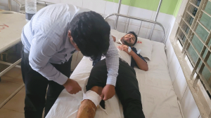 বাস-অটোরিকশার ধাক্কায় আহত সমকাল সাংবাদিক, মোটরসাইকেল নিয়ে পালাল চোর